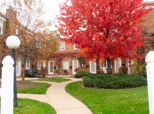 1872 E Maple Rd, Birmingham, MI 48009