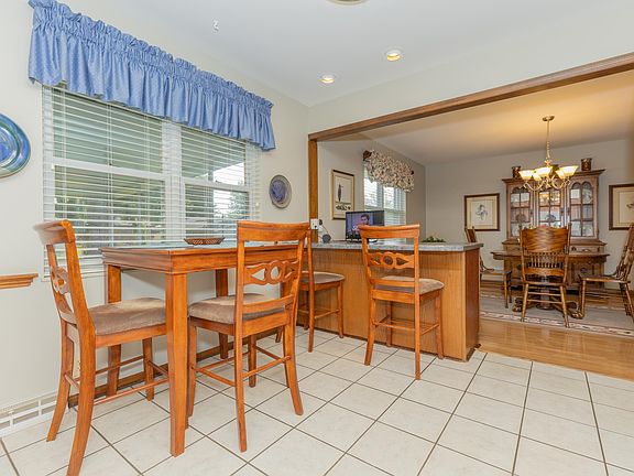 5th image of 1504 Continental Dr