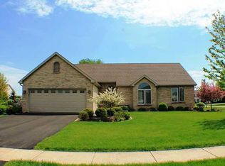 26362 Oak Meadow Dr, Perrysburg, OH 43551