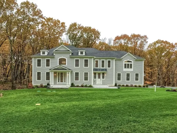 19 Stoney Brook Rd, Hopkinton, MA 01748