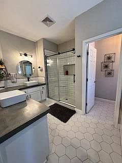 4th image of 1244 N Birch Street