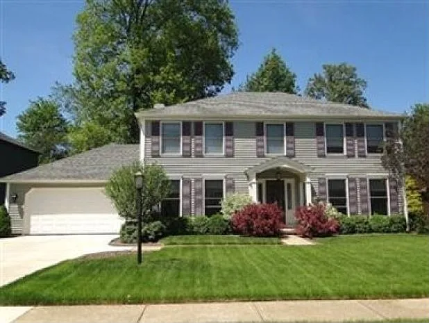 17652 Hampton Pl photo 1