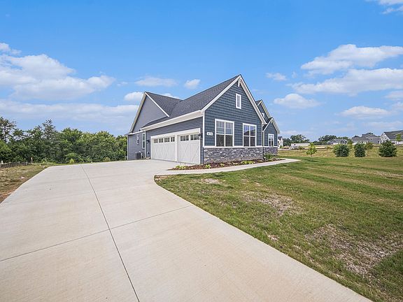 4th image of 671 Burton Ct