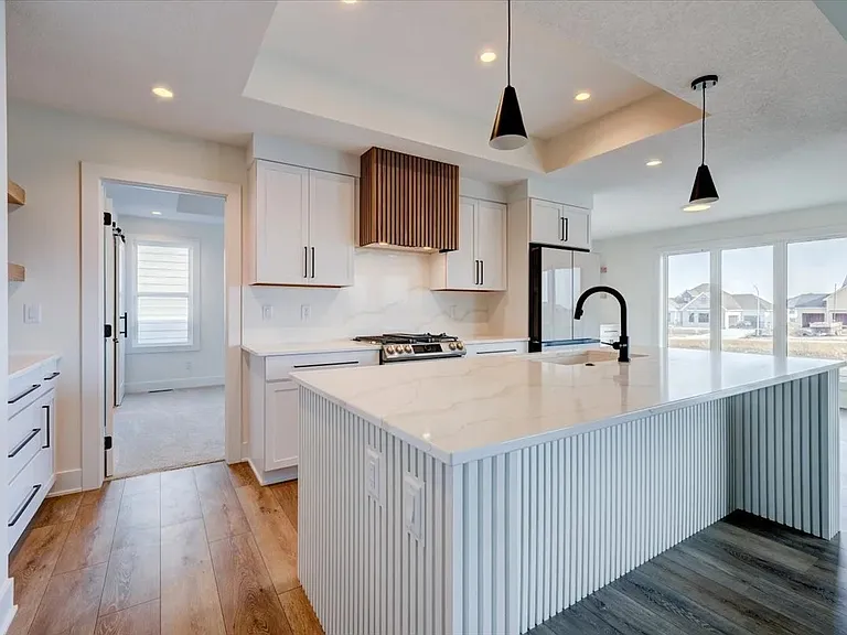 18062 Alpine Dr — Photo 59