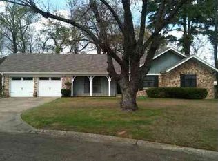 3307 Tanglewood Dr, Texarkana, TX 75501