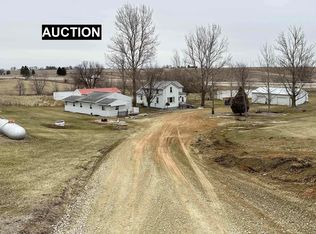 5498 S County Rd, Alpha, IL 61413