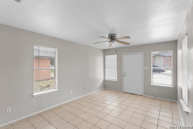 7575 Windsor Oaks — Photo 16