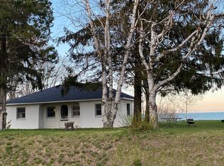 2881 Lakeshore Rd, Applegate, MI 48401