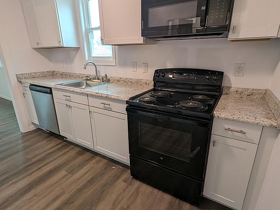4th image of 622 Independence Ave