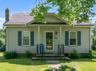 797 Lebanon Hill Rd, Southbridge, MA 01550