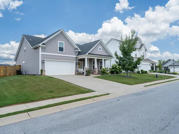 104 Foxbank Cir, Greer, SC 29651