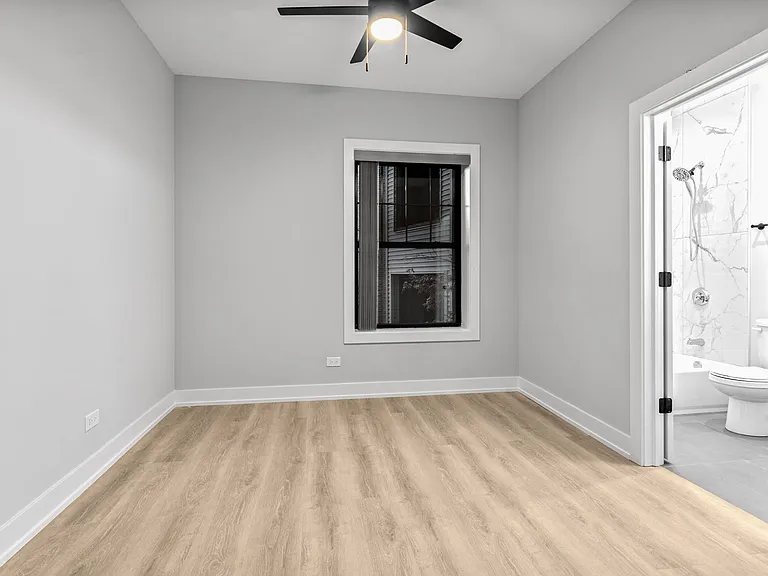 7661 N Rogers Ave #3 — Photo 7
