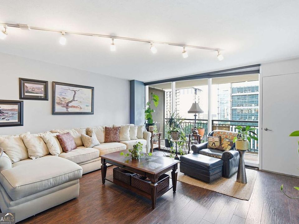 1st image of 620 Peachtree St NE APT 1009