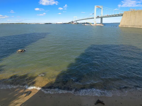 166-41 Powells Cove Boulevard image 21 of 32