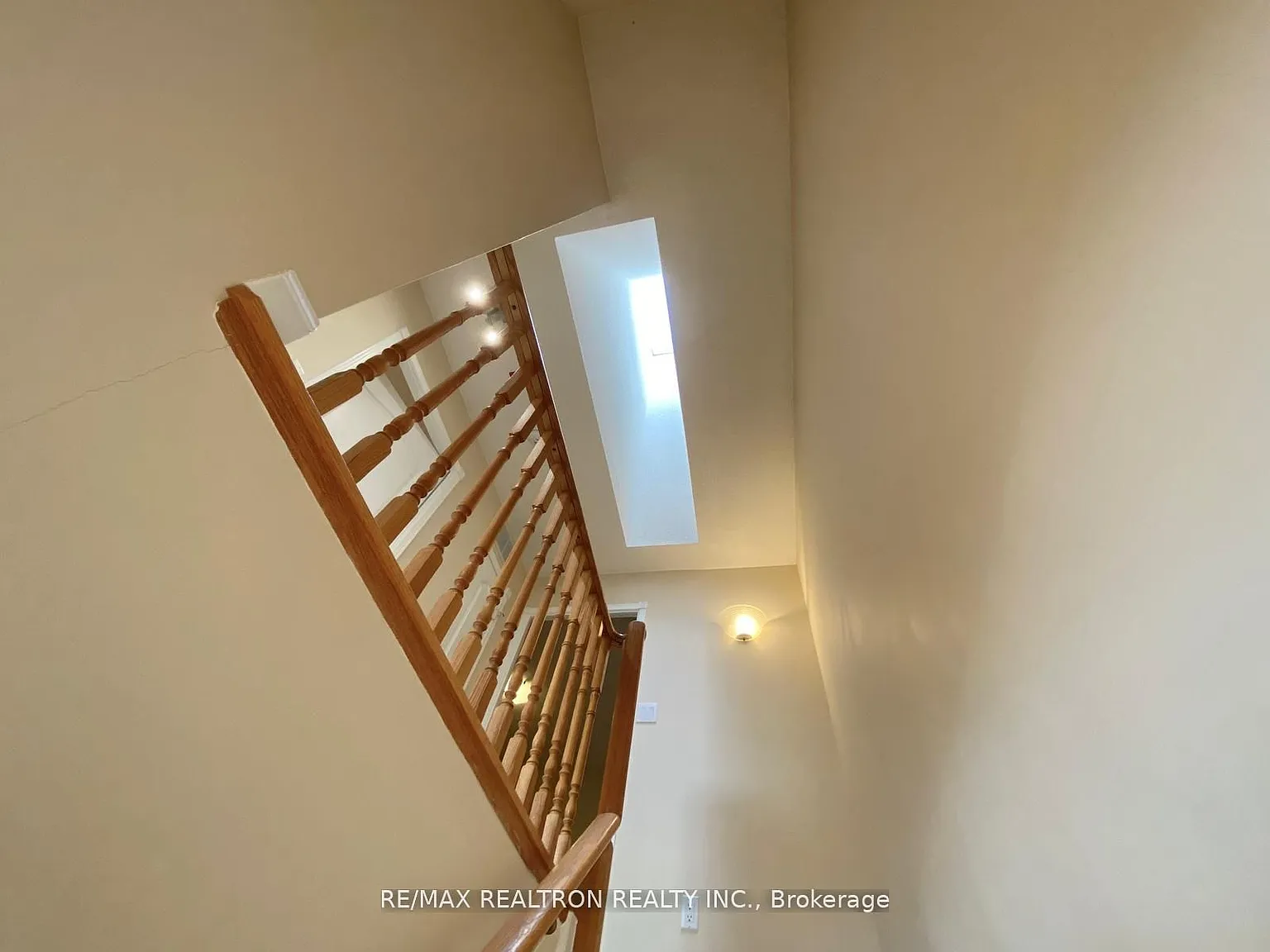 3 bed, $3,299 — Photo 4