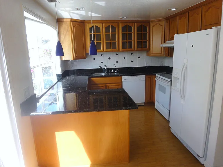 1103 Polynesia Dr #1 — Photo 12