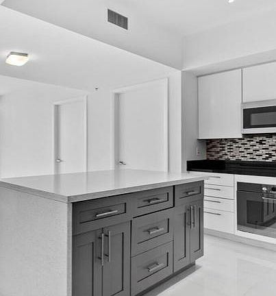 3rd image of 5115 NW 79th Ave