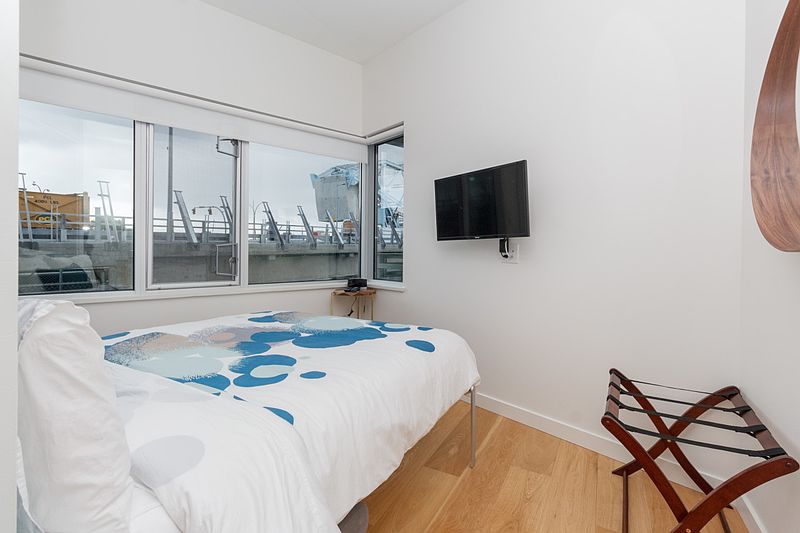 Victoria Apartment for rent - 2 Bedrooms — photo 16
