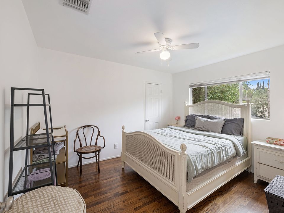 1st image of 1610 Redesdale Ave #1