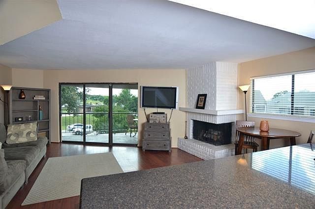 1st image of 438 Yacht Club Dr APT H