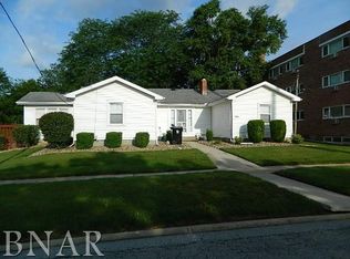 501 N Adelaide St, Normal, IL 61761