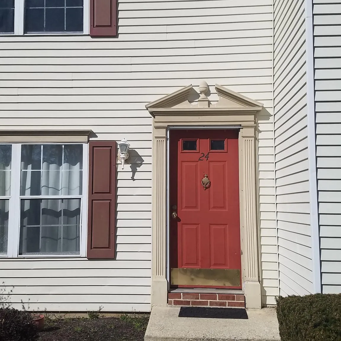 2 bed, 1.5 bath, 1080 sqft, $2,200 — Photo 1