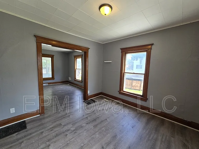 1311 W 2nd St — Photo 6