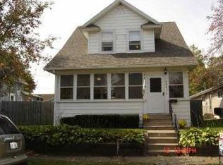1841 2nd St, Moline, IL 61265