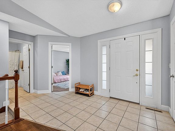 2nd image of 6733 Brookview Ln