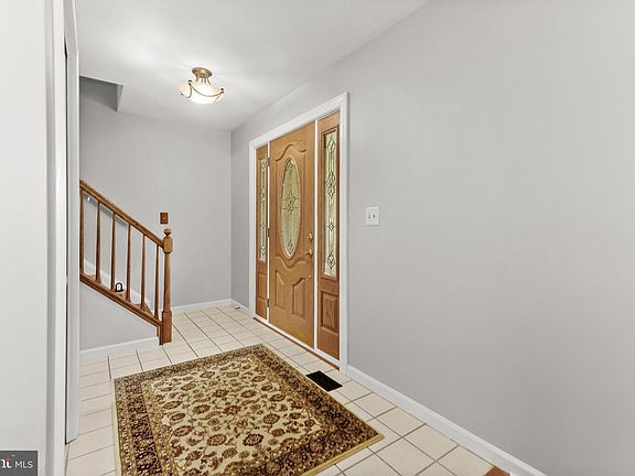 3rd image of 7241 Glenridge Dr