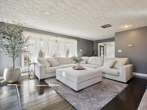 112 Overlook Dr, Williamsburg, VA 23185