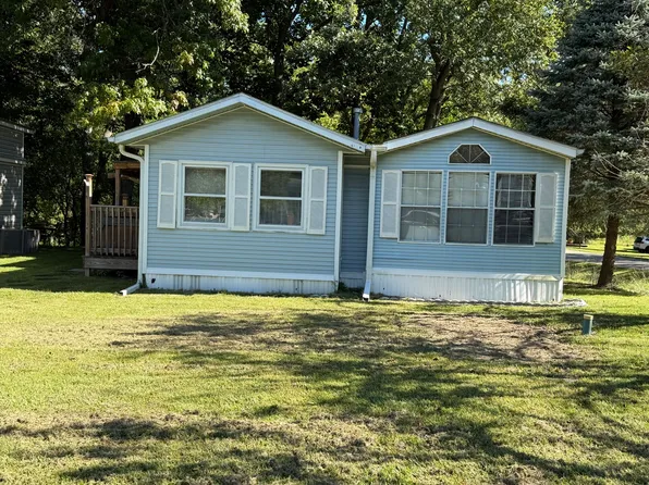 11-250 Woodhaven Lakes, Sublette, IL 61367