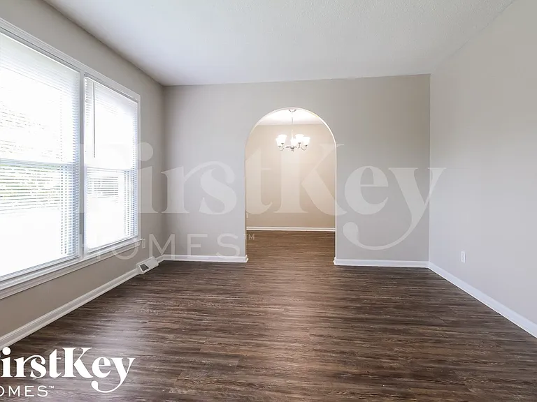 9805 N Cove View Ct — Photo 8
