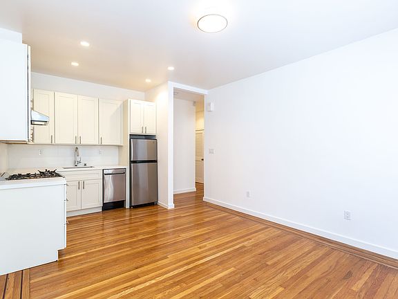 5th image of 13 Dolores St #14