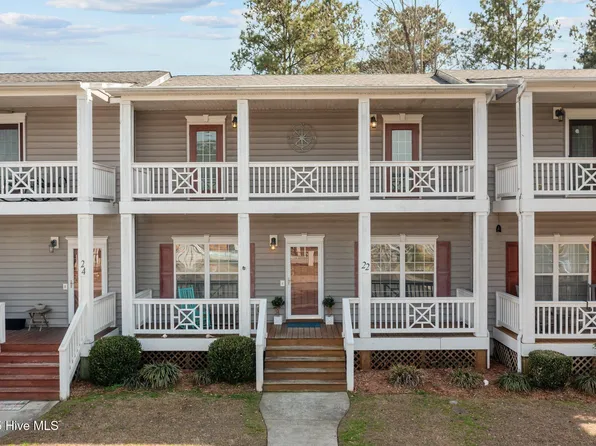 22 Schooner Drive, Swansboro, NC 28584