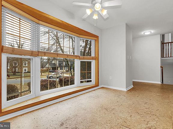 5th image of 12624 Billington Rd