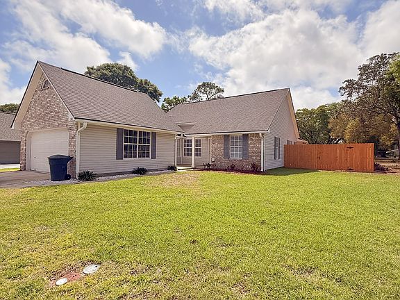 2nd image of 161 Mirabelle Cir