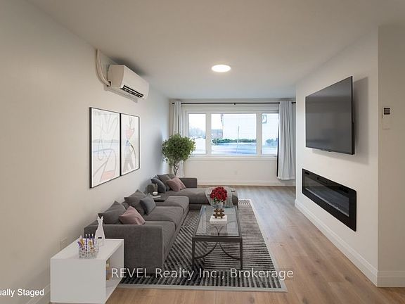2nd image of 718 Ontario Rd