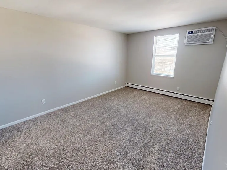 Hidden Pines Apartments — Photo 13
