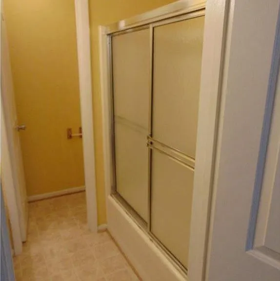 125 Wexford Dr E — Photo 8
