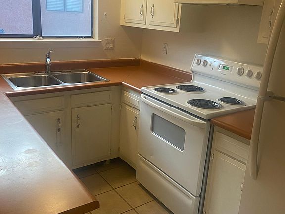 3rd image of 316 S 2nd St