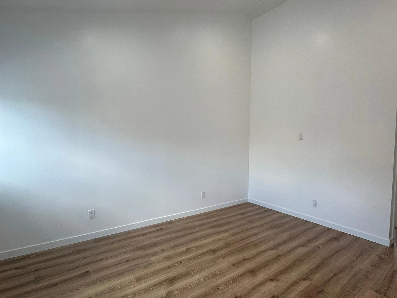 2 bed, 800 sqft, $2,600 — Photo 3