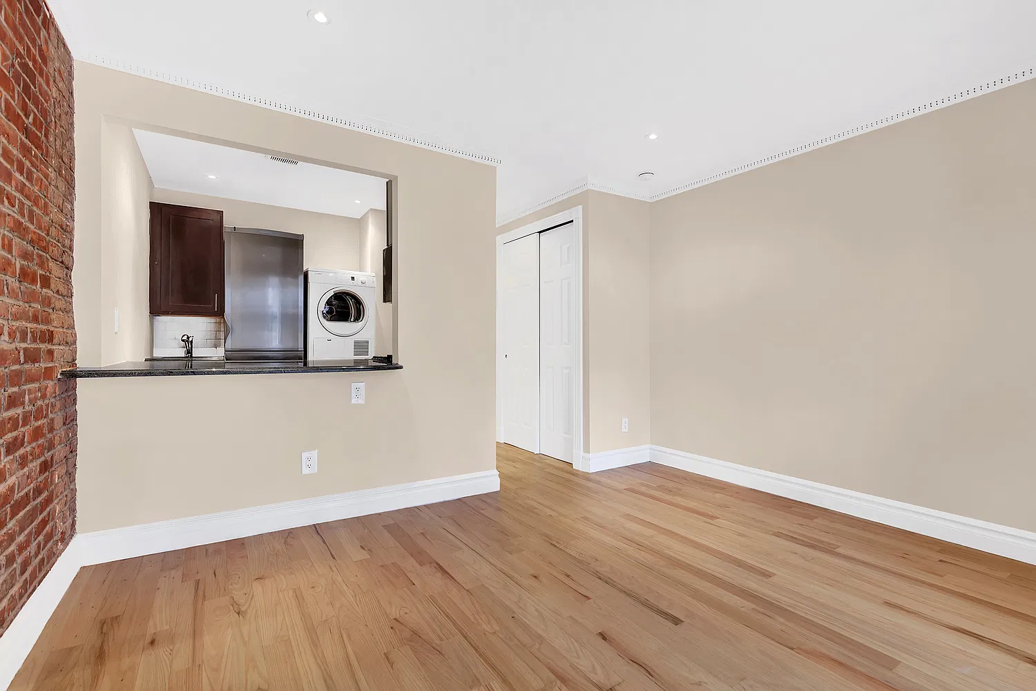 344 East 85th Street — Photo 3