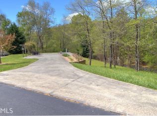 68 Big Rock Rd, Cleveland, GA 30528