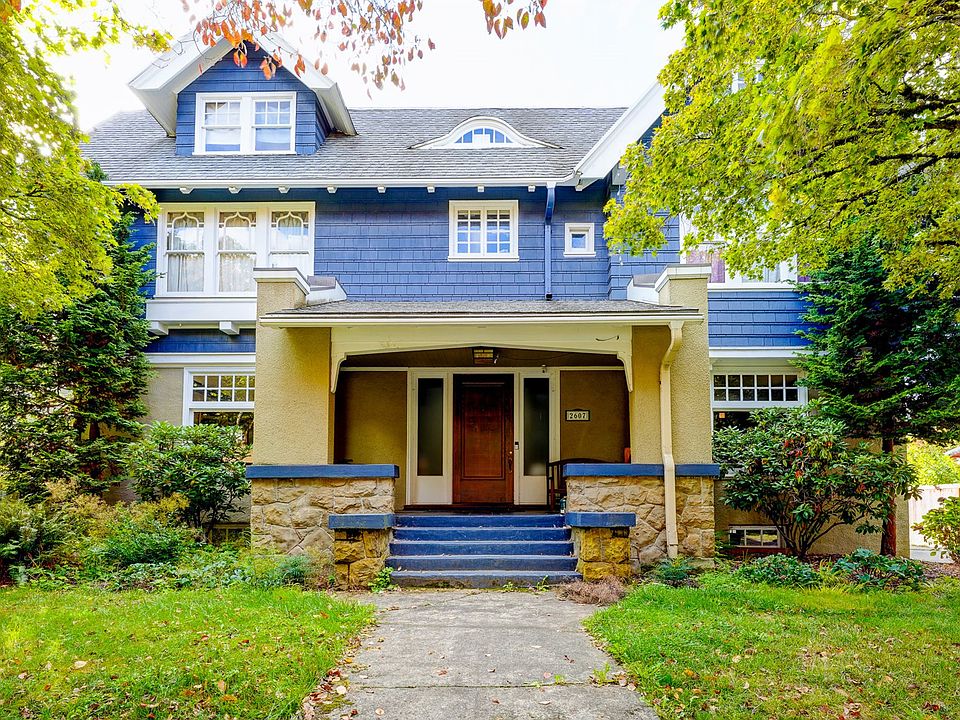2nd image of 2607 NE 21st Ave