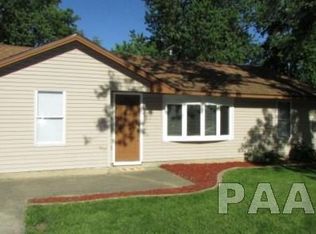 112 Massachusetts Ave, Washington, IL 61571