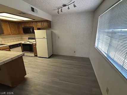 4181 Gannet Cir #241 — Photo 11