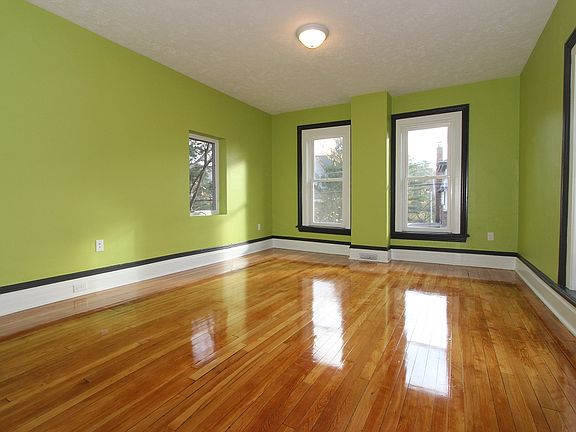 4th image of 236 Hampton Ave SE