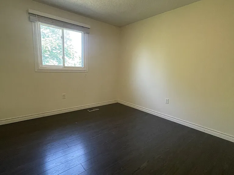 24 Rembrandt Dr — Photo 14