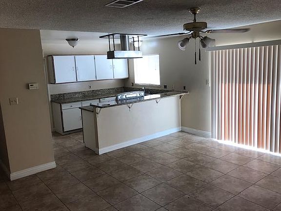 2nd image of 4451 Bennett Dr